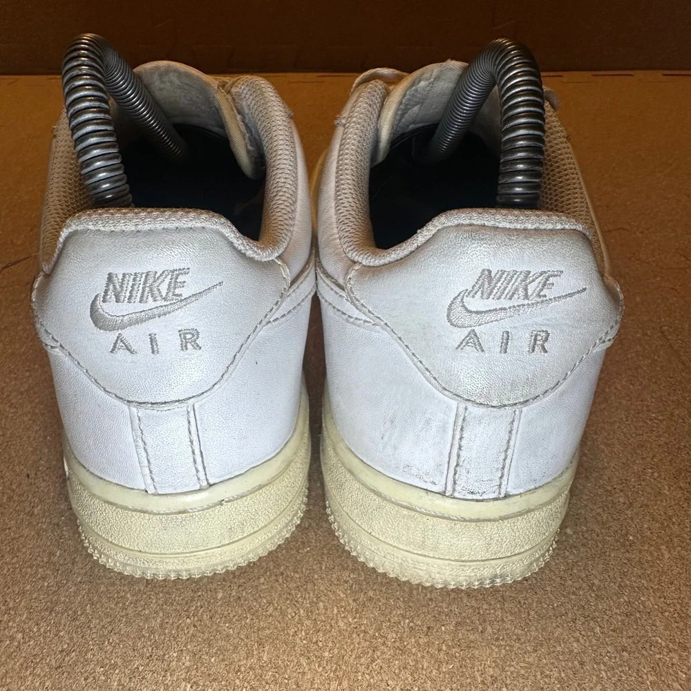 Nike smoke free